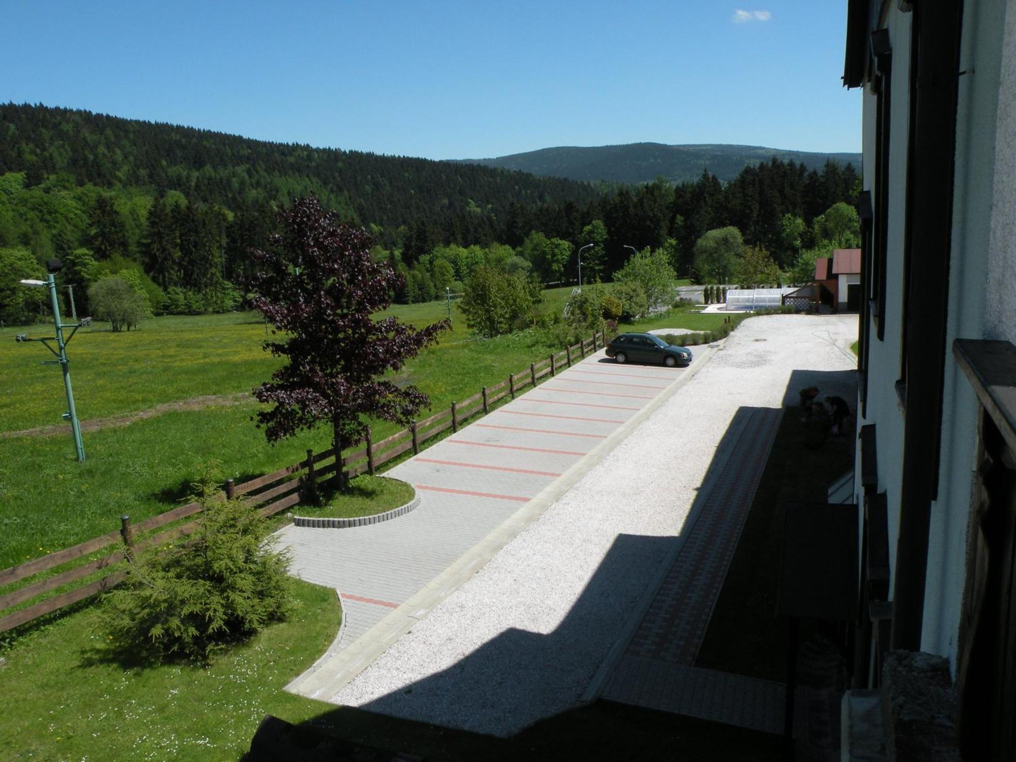 Hotel Lesni Dum Janske Lazne Exterior foto